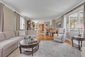 Real estate photographer in the Pittsburgh area with over 5 years of experience. Serving Beaver, Allegheny, Lawerence, and Butler counties.