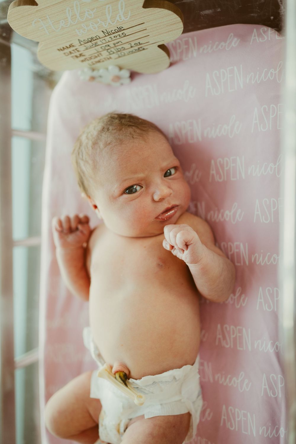 Fresh 48 session by Dayton, Ohio based newborn photographer Disney Magic Photography, serving Beavercreek, Bellbrook, Kettering and more.