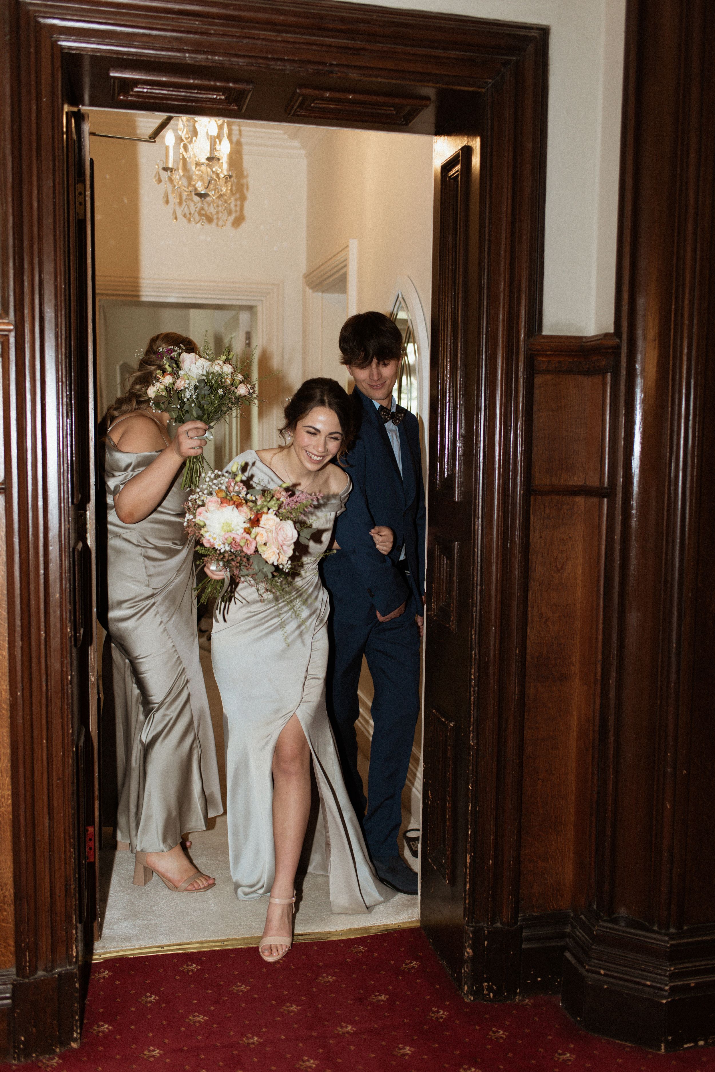 bridesmaid-groomsman-uk-wedding