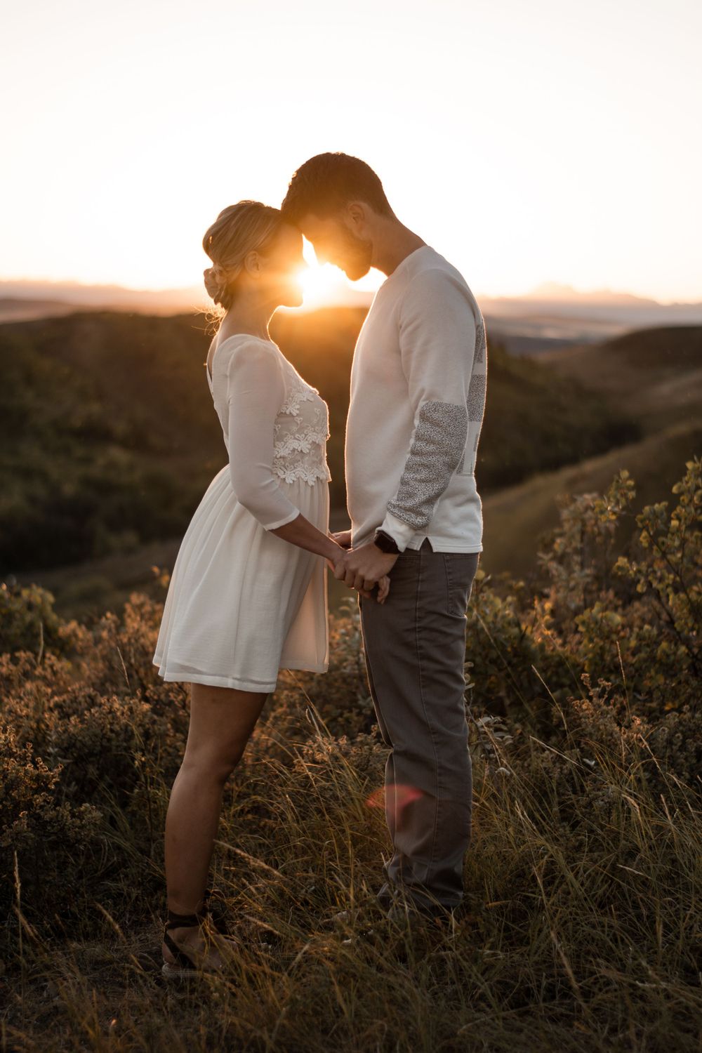 engagement photo on the alberta prairies