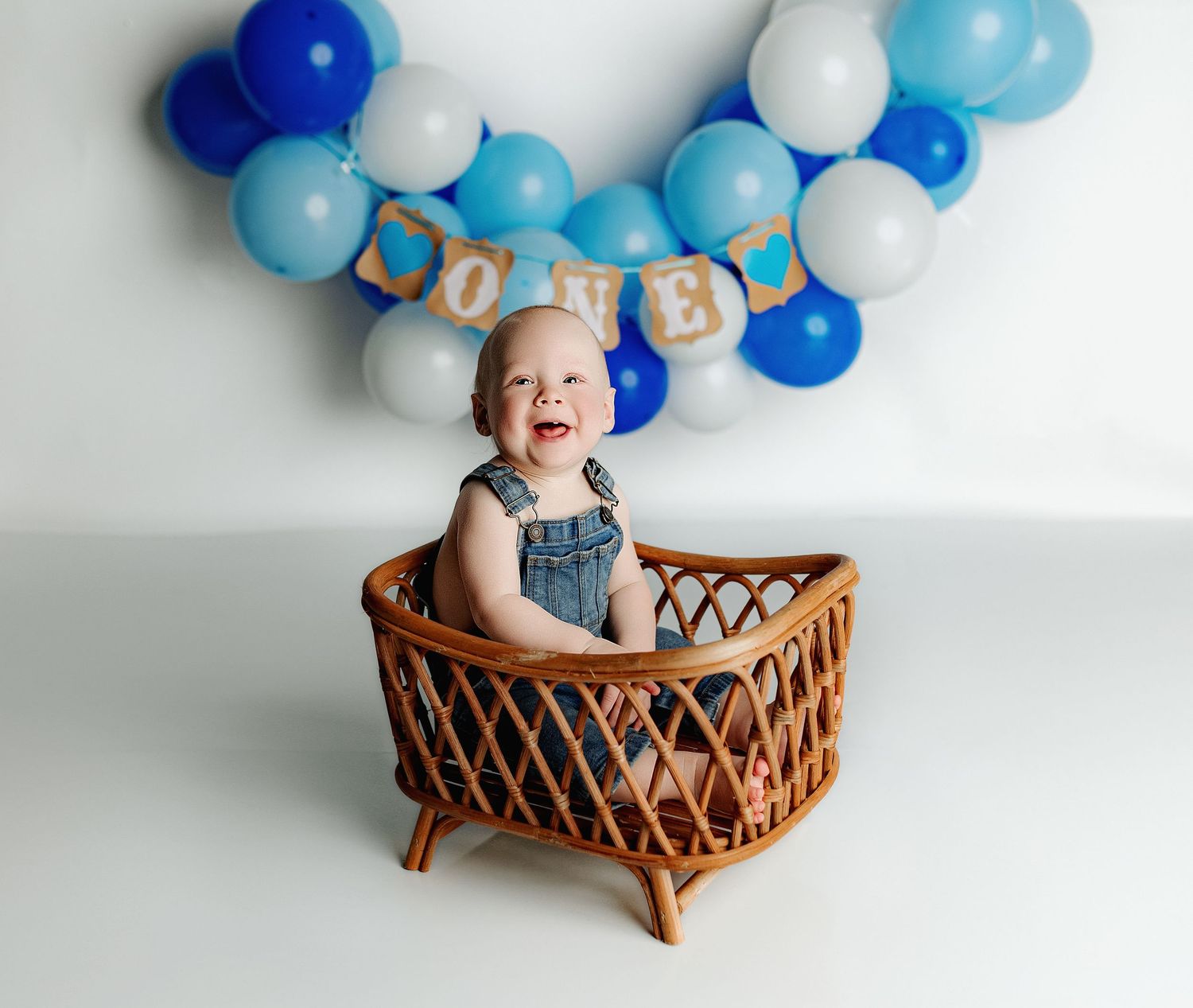 Portsmouth OH Cake Smash Photography | Bailey's Photography, LLC | Baby Photoshoot