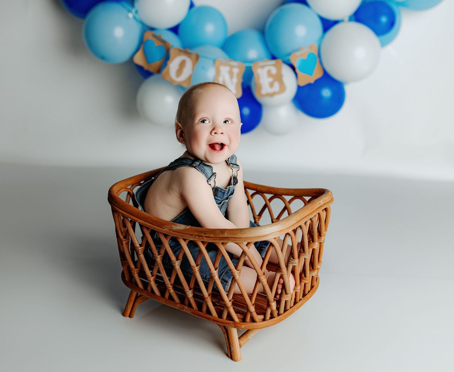 Portsmouth OH Cake Smash Photography | Bailey's Photography, LLC | Baby Photoshoot