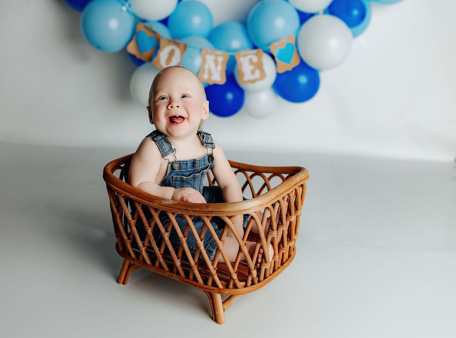 Portsmouth OH Cake Smash Photography | Bailey's Photography, LLC | Baby Photoshoot