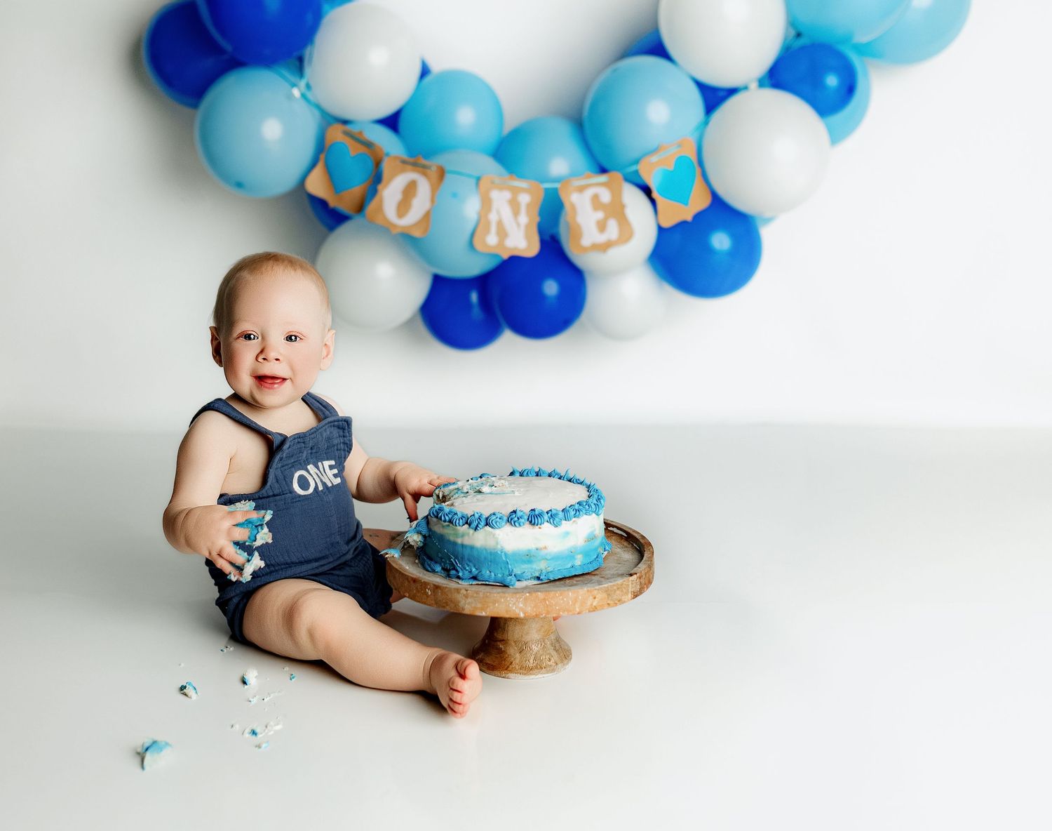 Portsmouth OH Cake Smash Photography | Bailey's Photography, LLC | Baby Photoshoot