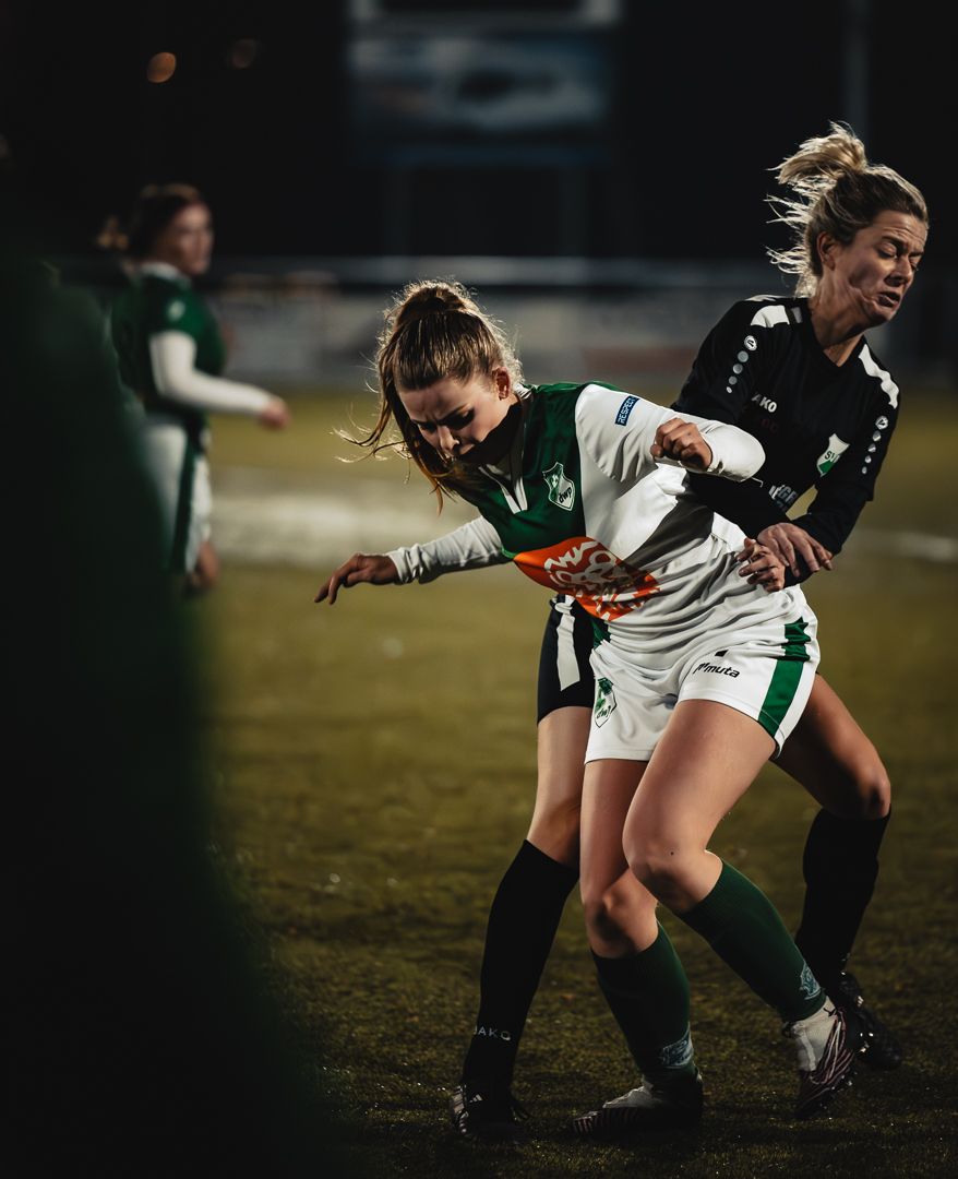 Dames / Vrouwen voetbalteam DWP VR1