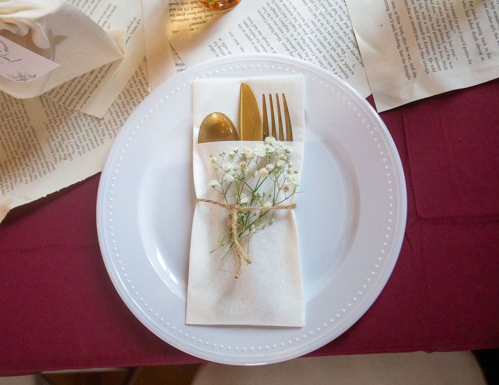 Gunnii Sack Photography, Volcano CA, Wedding Photography, dinner plate, plate setting