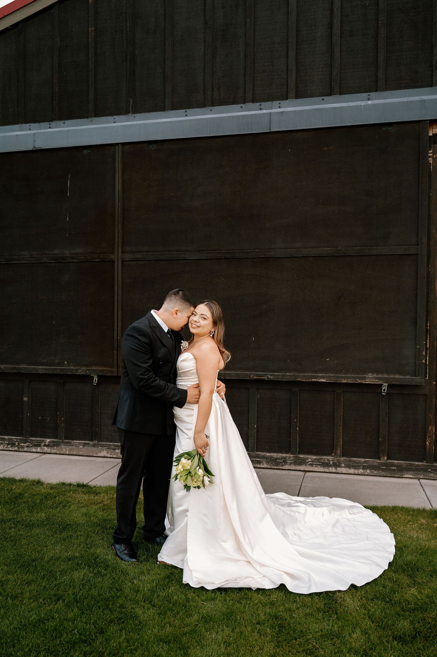 Rustic barn bride and groom photos
