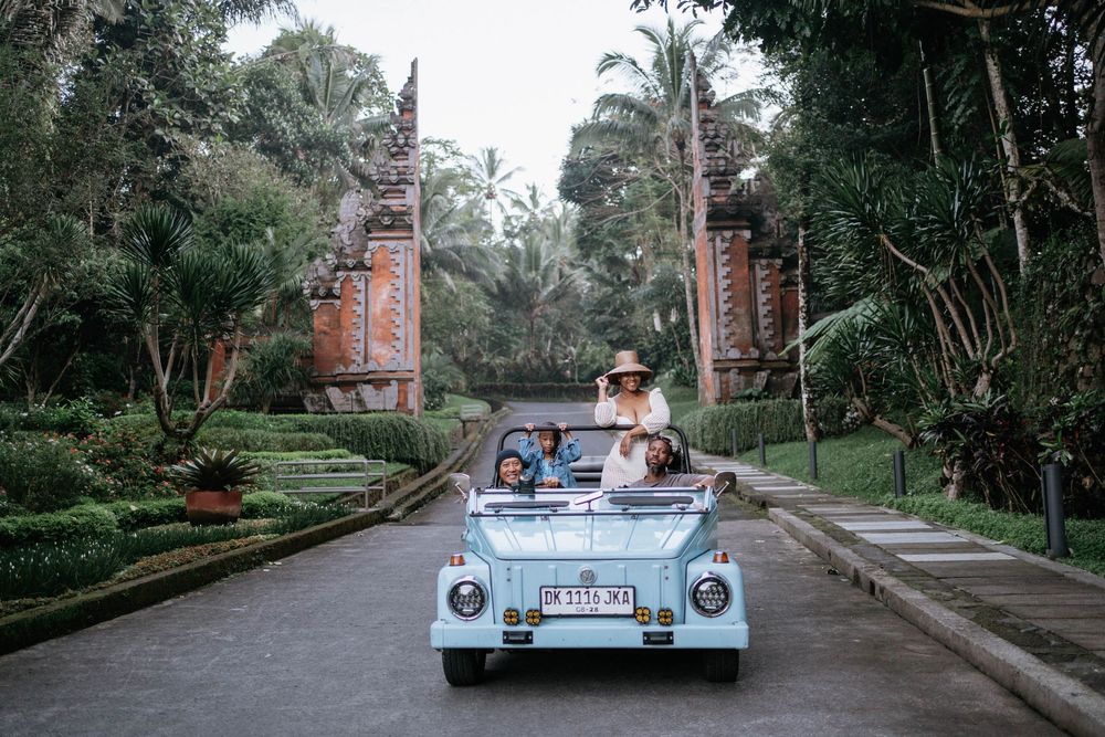 Bali couple photography services.