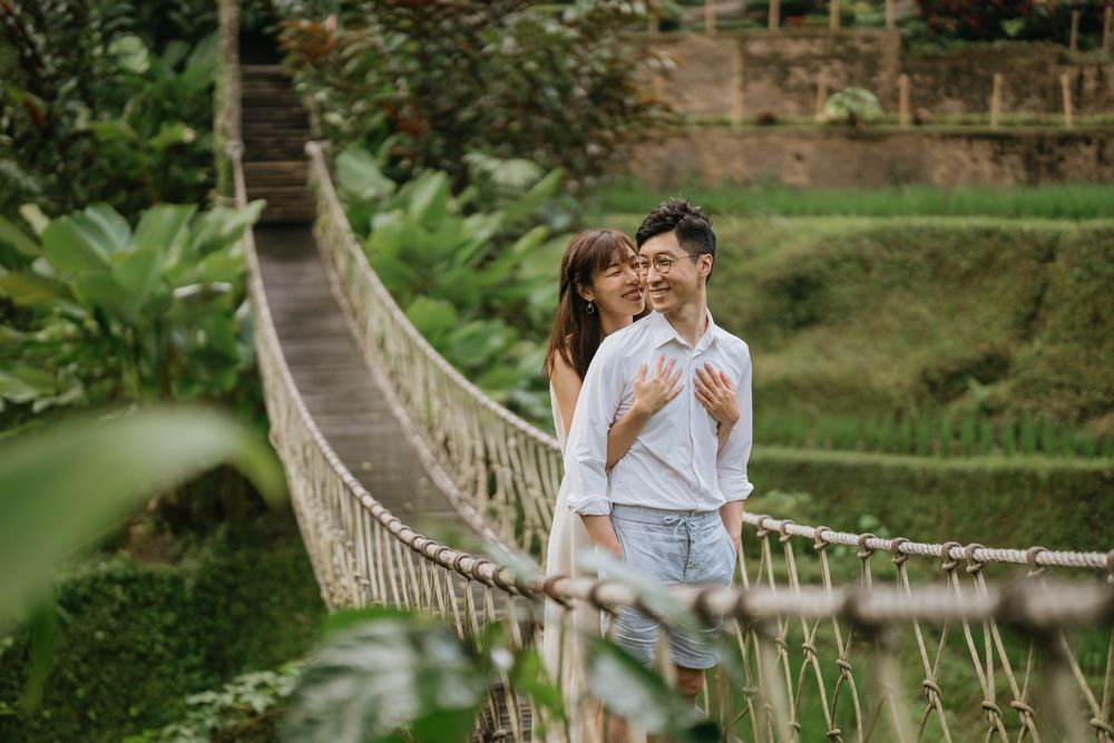Romantic proposal photoshoot in Bali at Alas Harum.