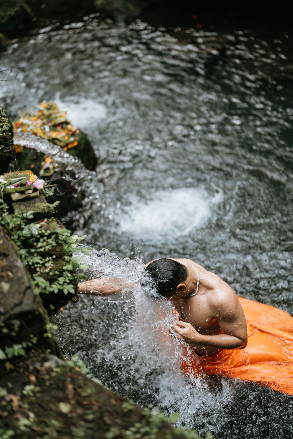 Professional solo lifestyle photographer in Bali.