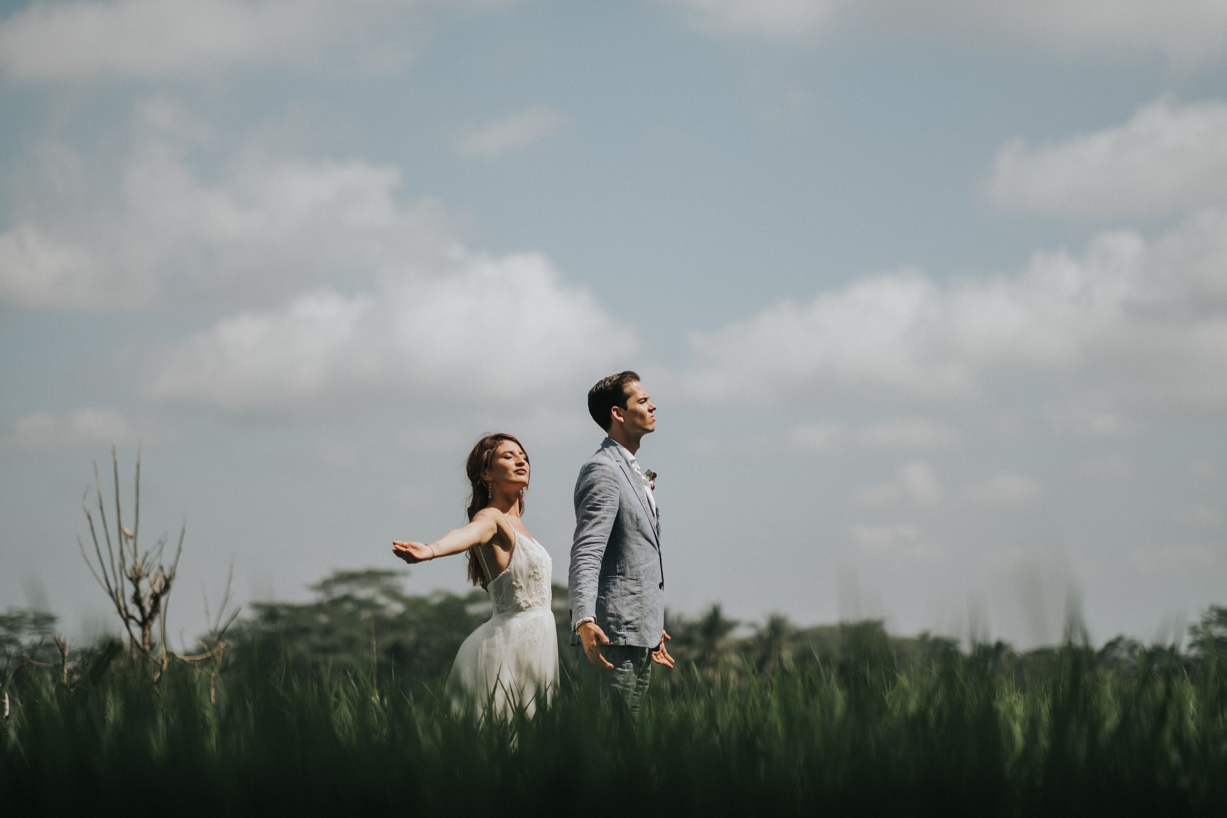 Elegant prewedding photography in Bali with natural light