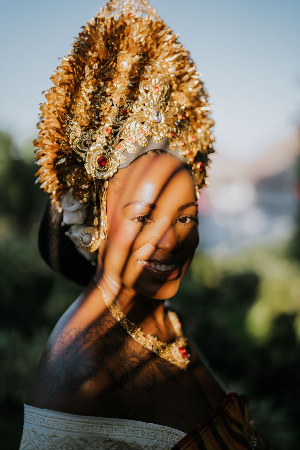 Solo traditional Balinese costume photoshoot at Samabe Suites Bali