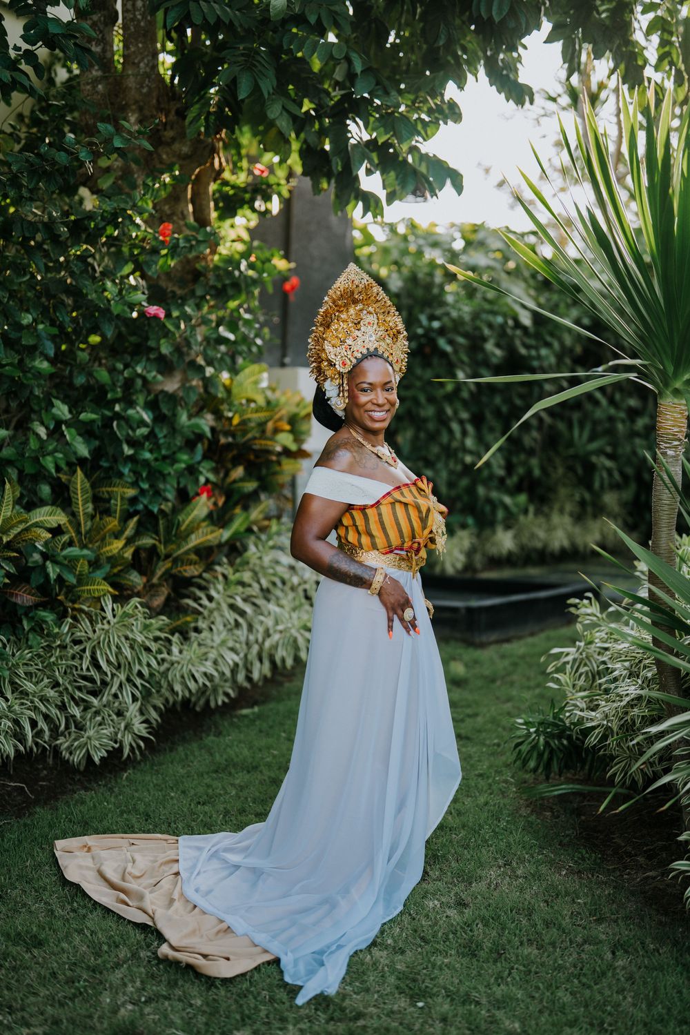Solo traditional Balinese costume photoshoot at Samabe Suites Bali