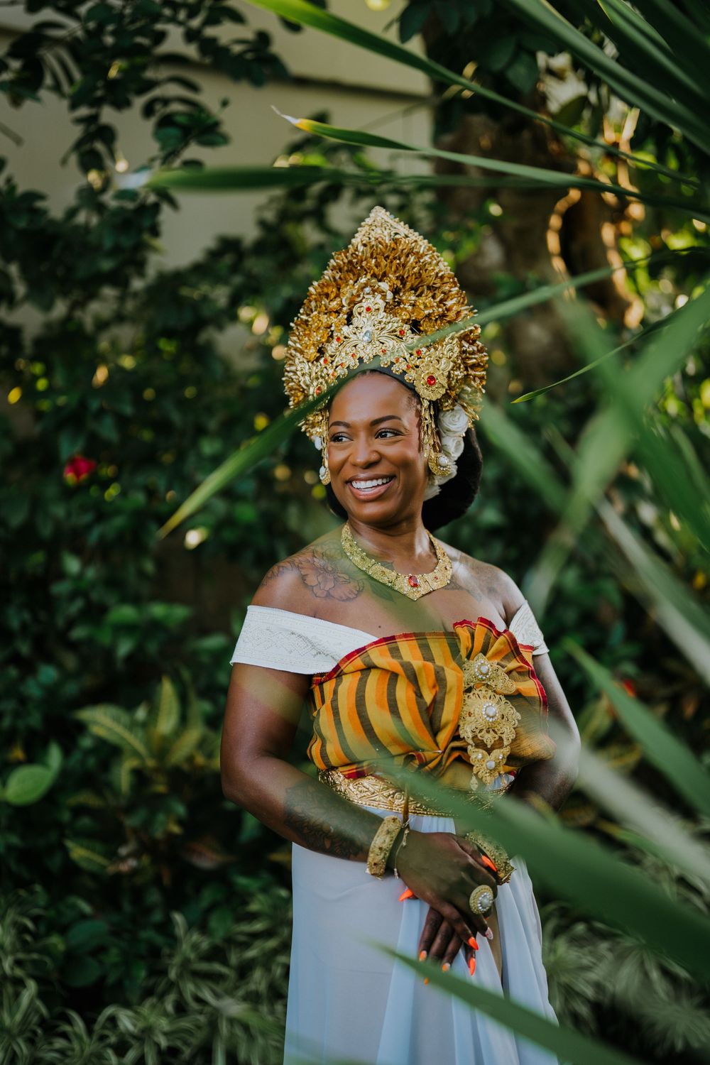 Solo traditional Balinese costume photoshoot at Samabe Suites Bali