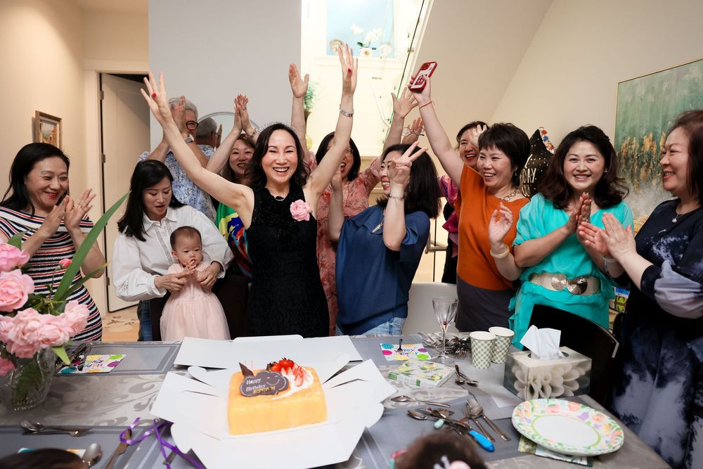 Vancouver Richmond Surrey Birthday Photographer capturing friends and party celebrating indoors