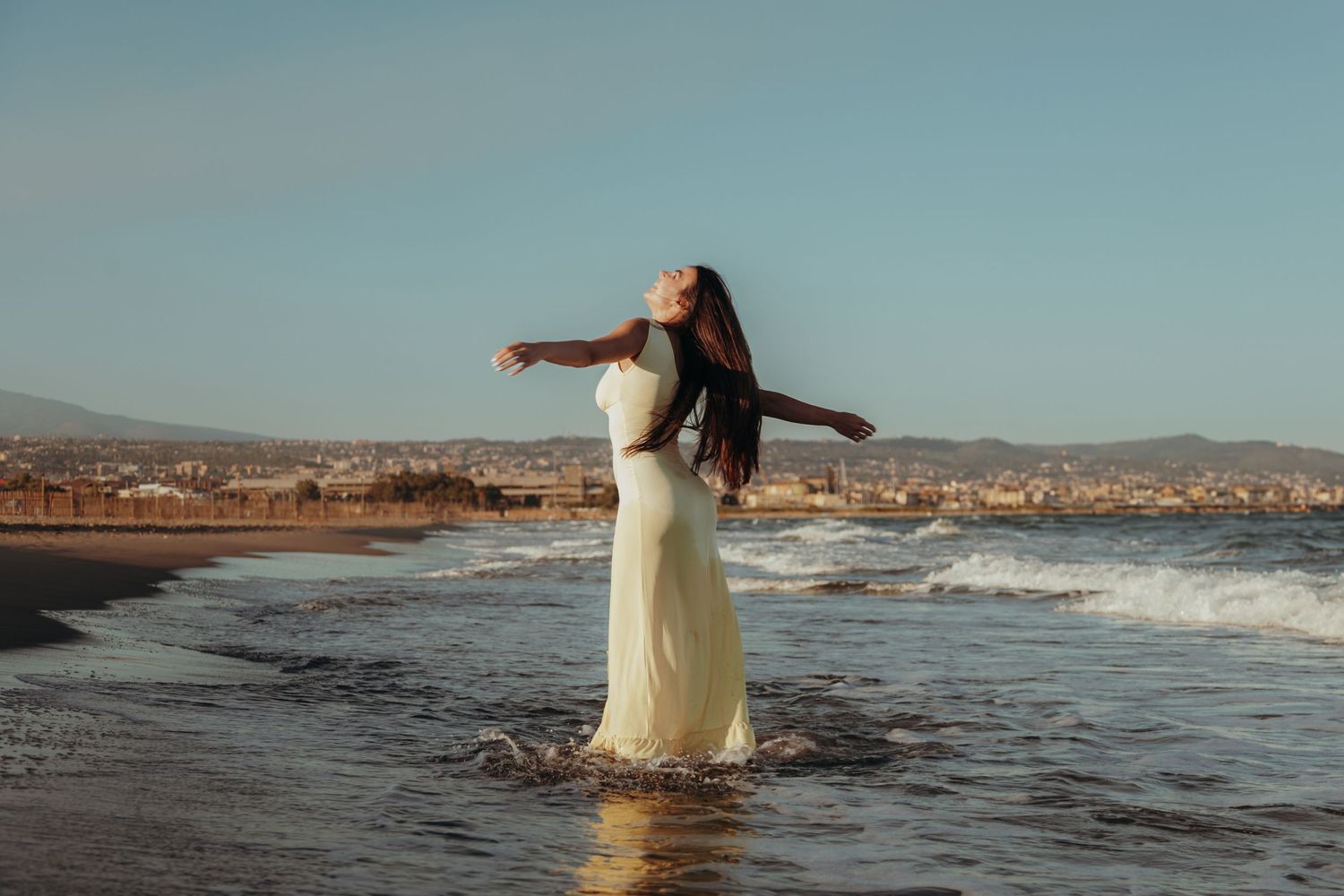 photoshoot by the sea
beach photography
Beach photo session Sicily
Sunset portraits
Destination couple photography
Catania beach
Portrait