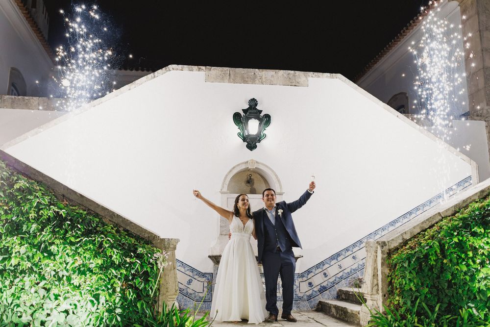 Wedding cake moment at Quinta Valle do Riacho