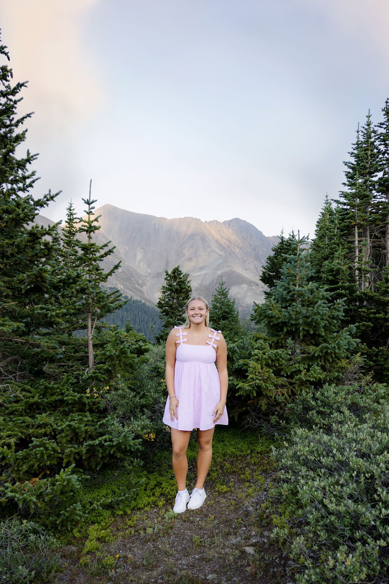 high school senior girl mountain photo, senior portraits, senior session, high school senior Boulder, best high school senior photographer