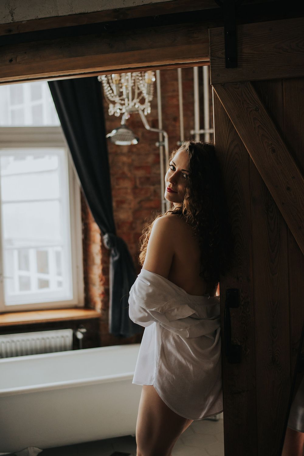 sesja kobieca Warszawa sensualna fotografia w apartamencie