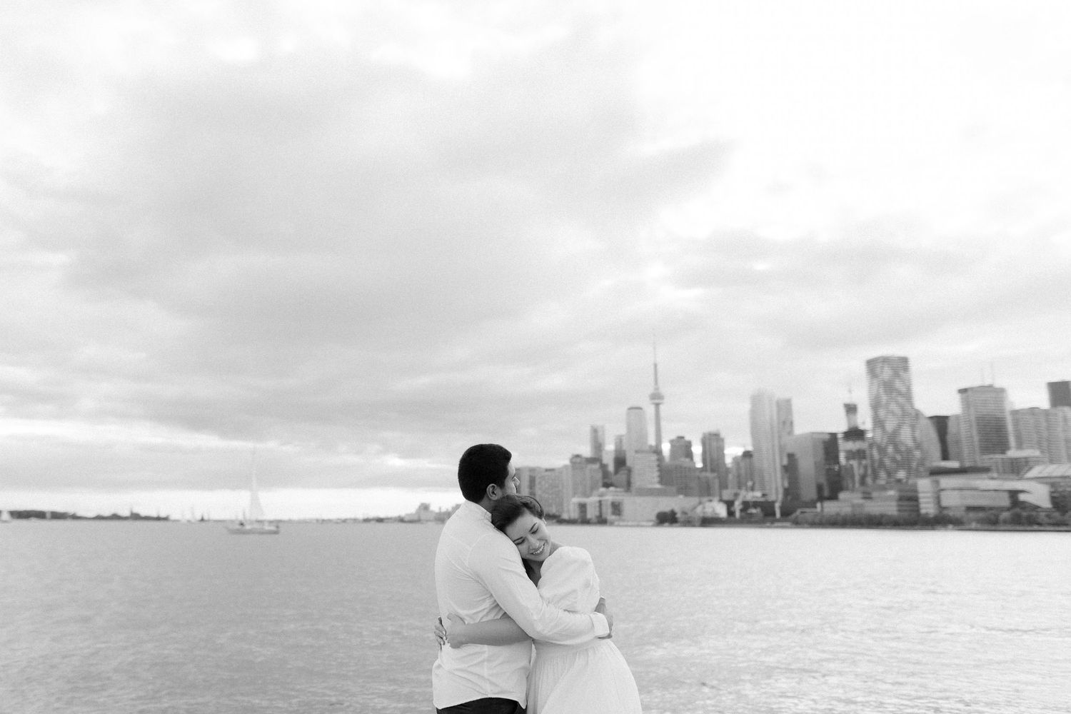 Down Town Toronto skyline Photoshoot, engagement Photographer