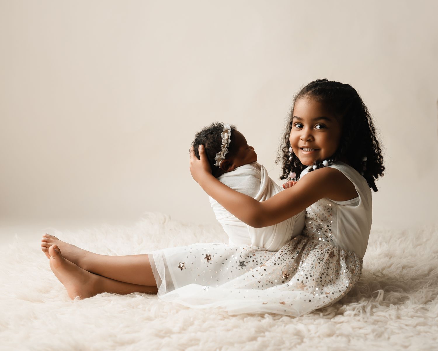 Newborn photography studio located in between Atlanta, Georgia and Birmingham, Alabama with full service photo studio.