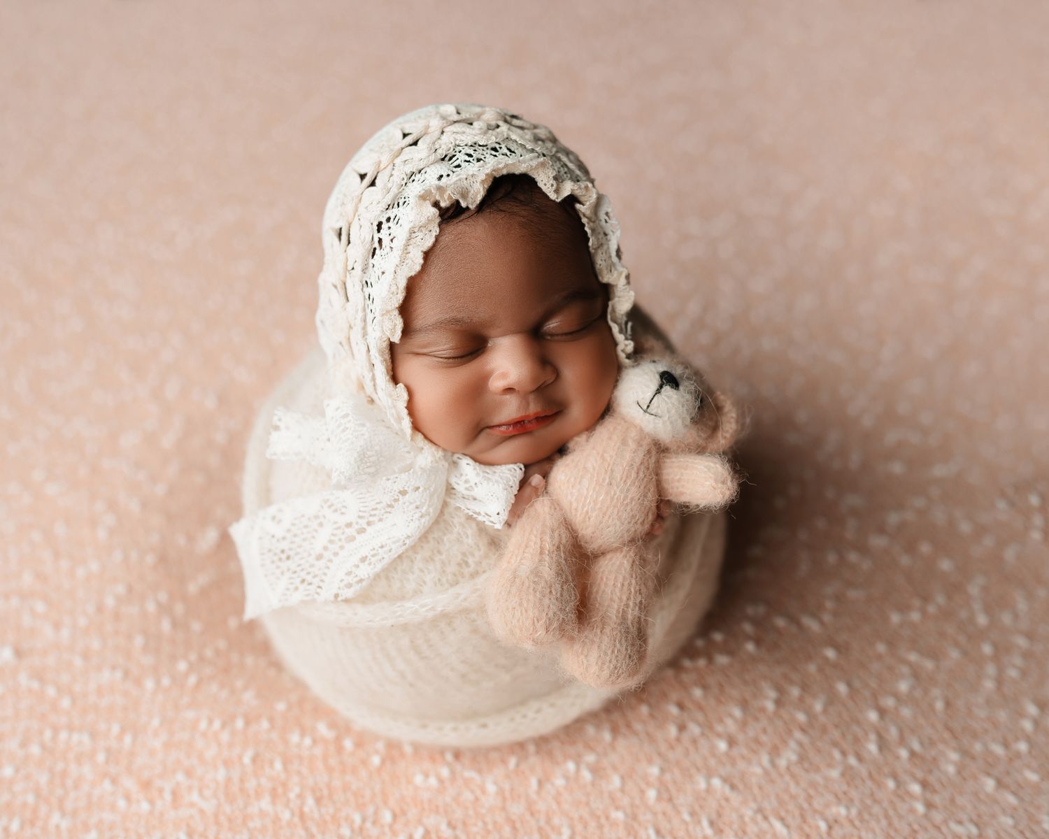 Newborn photography studio located in between Atlanta, Georgia and Birmingham, Alabama with full service photo studio.
