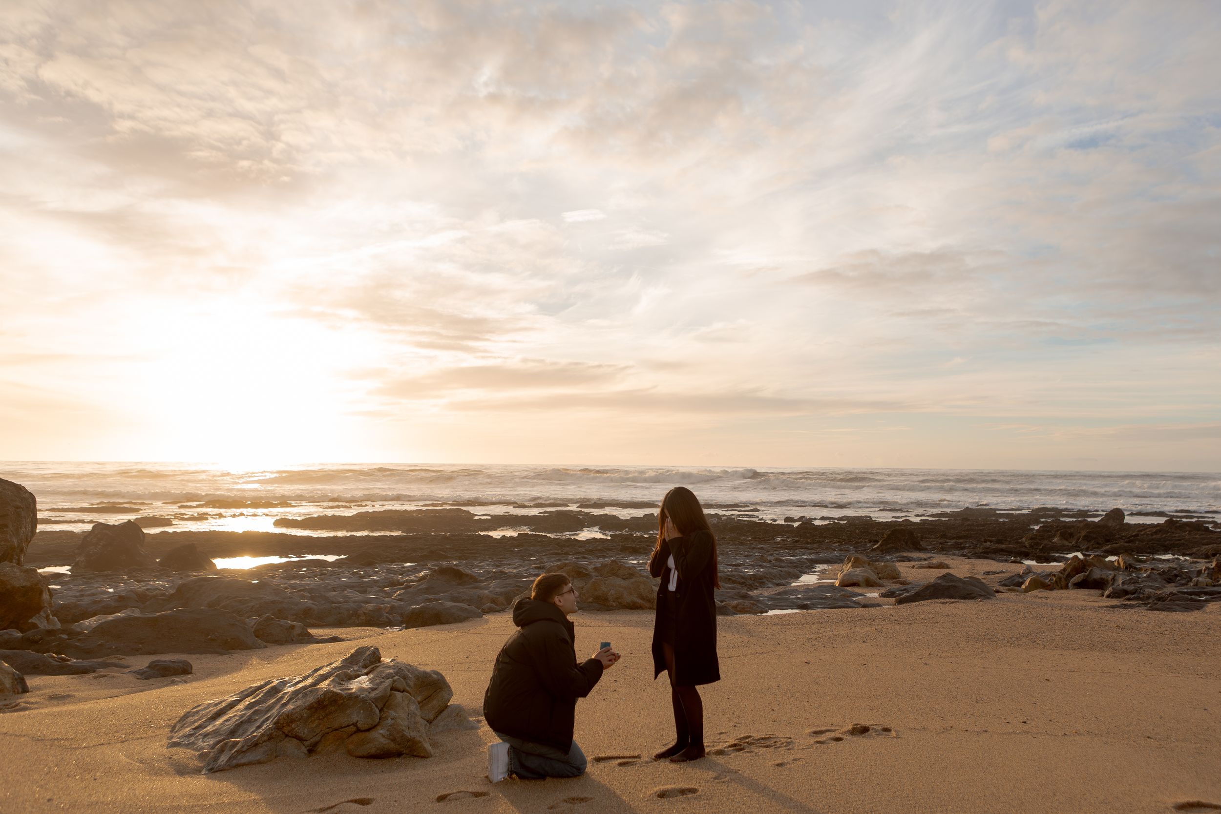 Ensaio fotografico do pedido de casamento surpresa, ao por do sol; sessões ao por do sol; sessões fotográficas de casal;