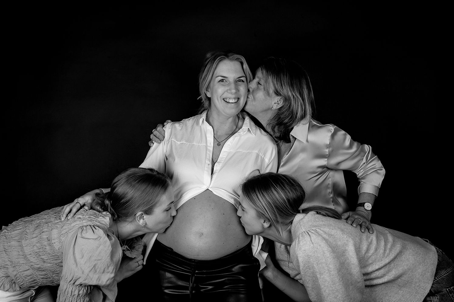 gravidfotografering, gravidfotograf, familjefotograf, porträttfotograf, fotograf göteborg, fotostudio, studioporträtt, portrait,