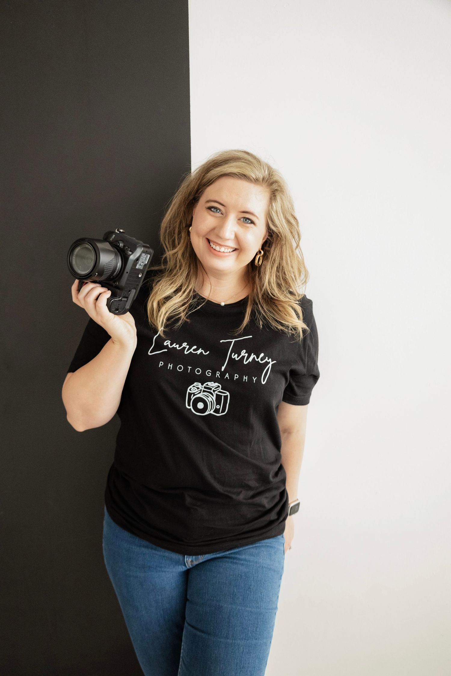 Lauren Turney is wedding, portrait, and headshot photographer in Houston
