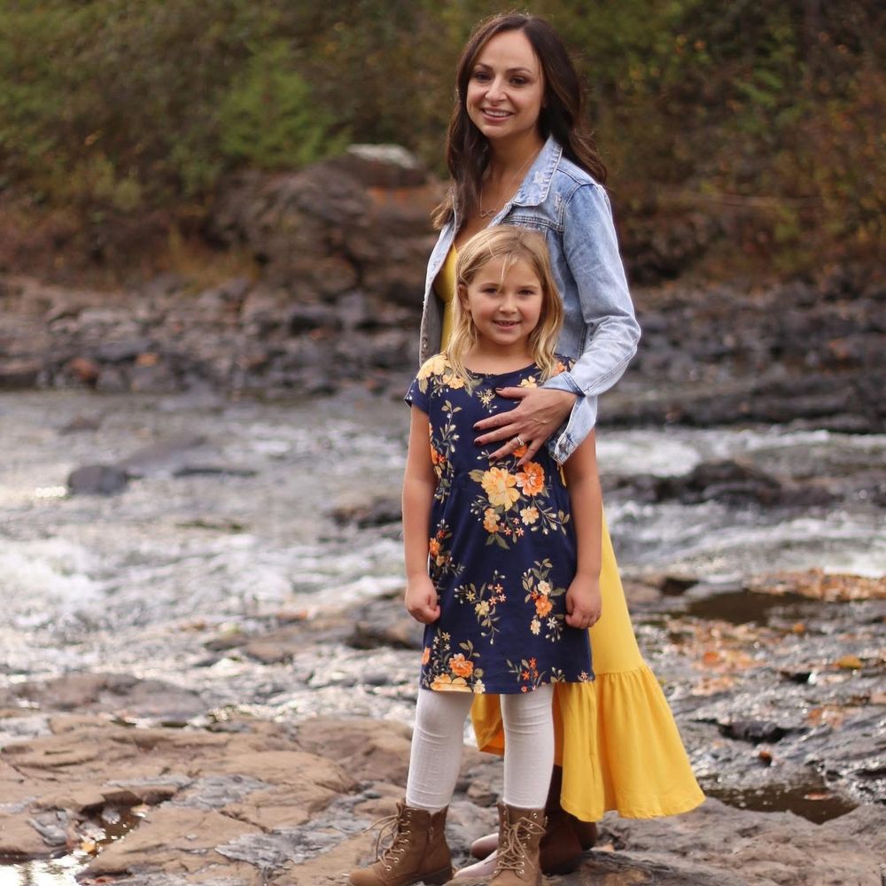 Fall, a perfect time for Family photos...loved the bold prints and bright yellow this family chose. So many variables that work right here!