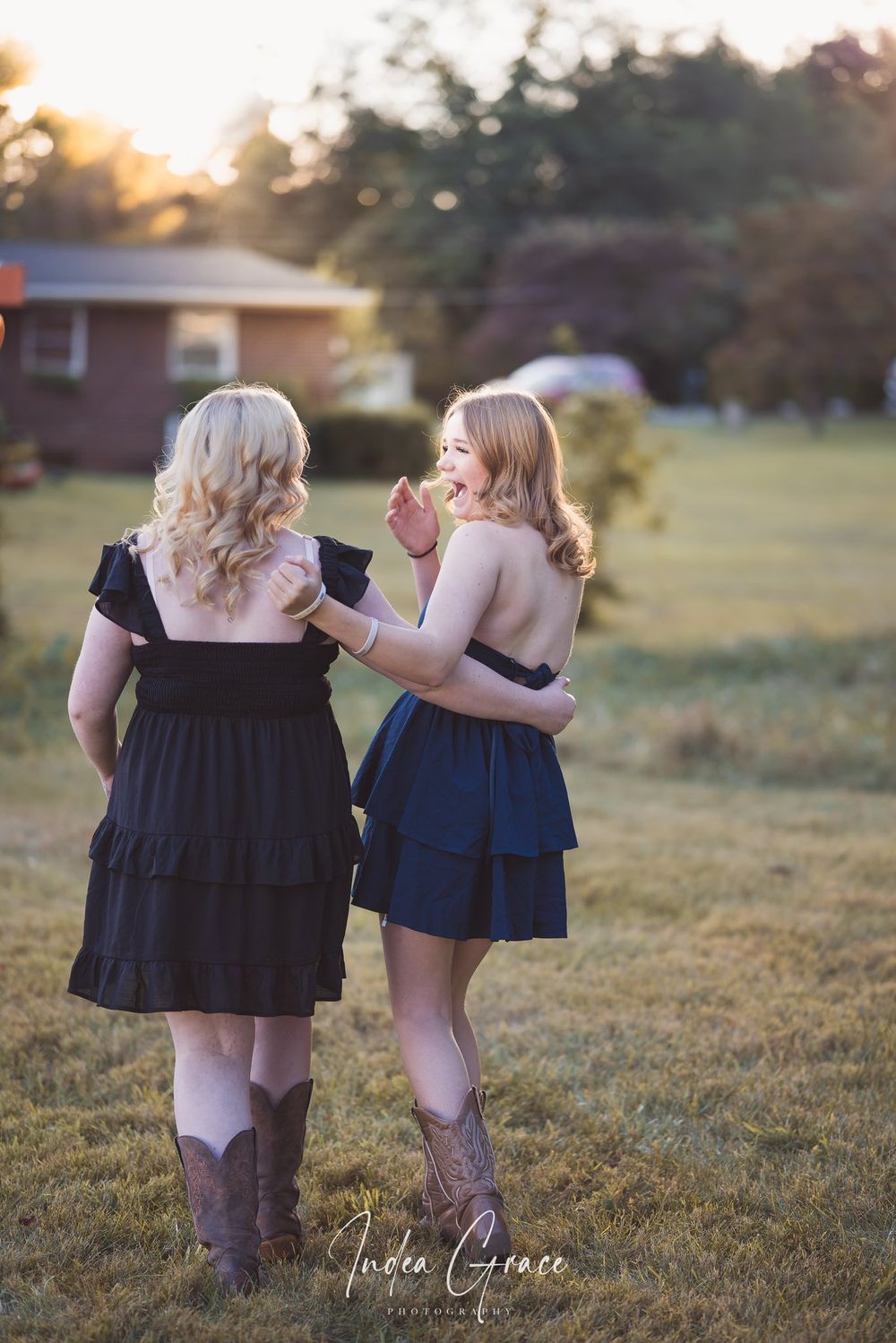 Golden hour photography session in Berryville, Virginia