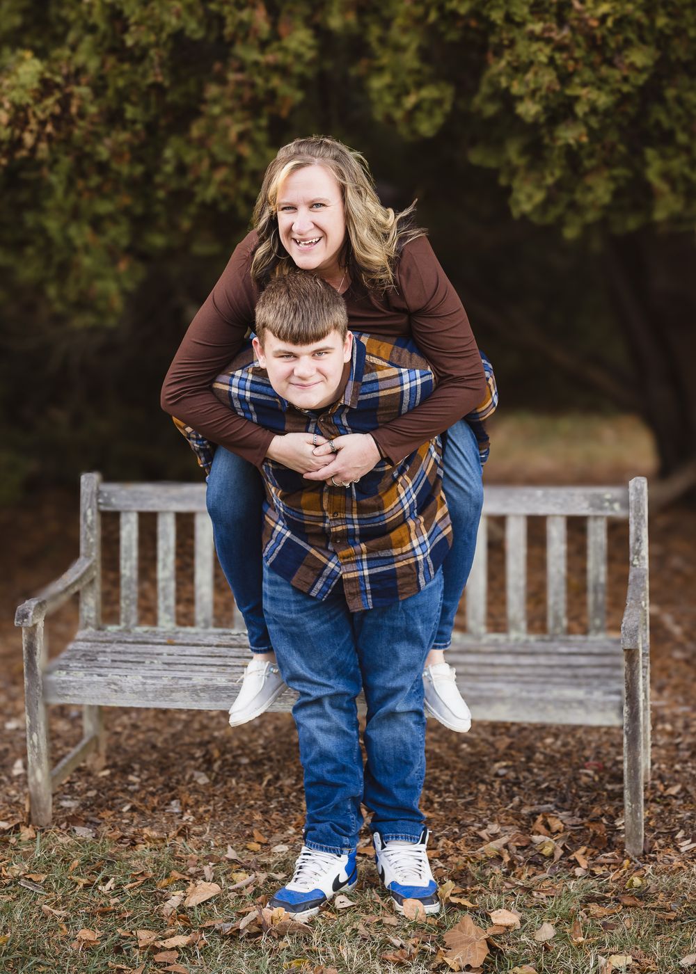 Fall Family Mini Session at Blandy Experimental Farm in Clarke County, Virginia