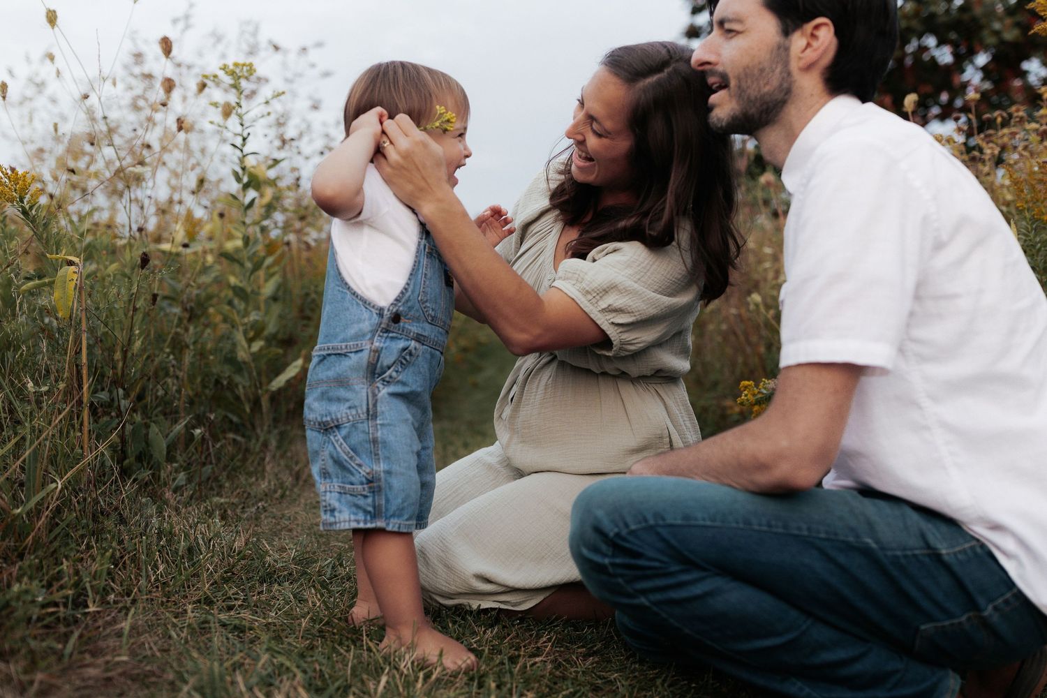 Young Couple with their son, Family Photos, maternity photos, Michigan