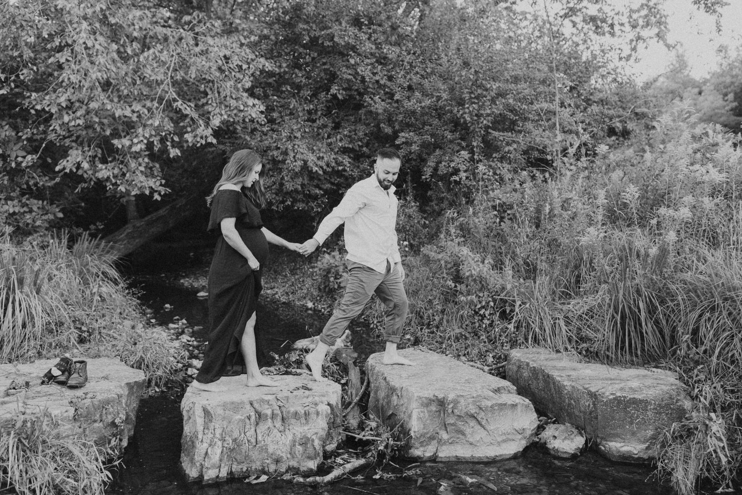 Young Couple outdoor family maternity photos, St. Louis, Missouri