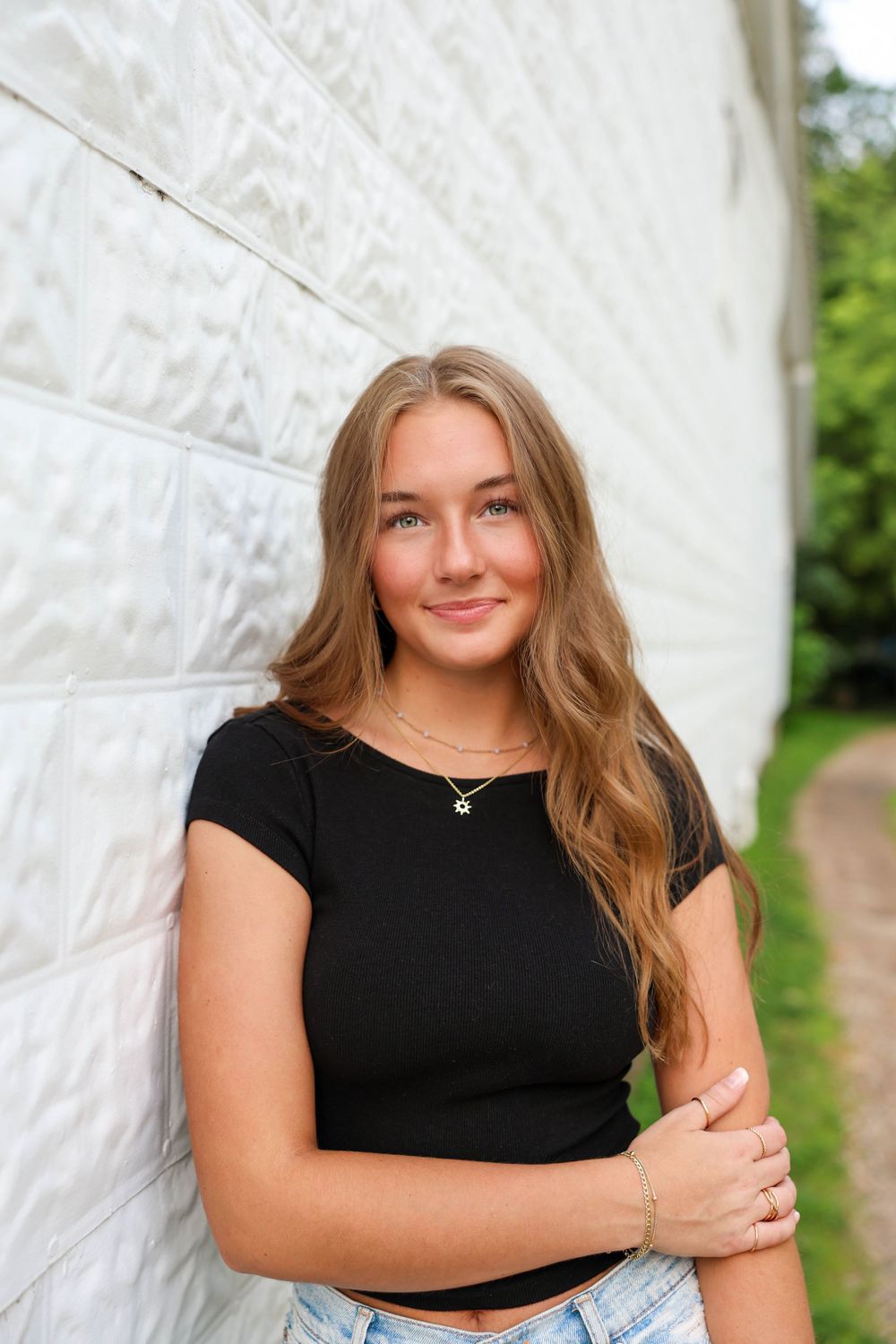Crisp and clear senior photo pose.