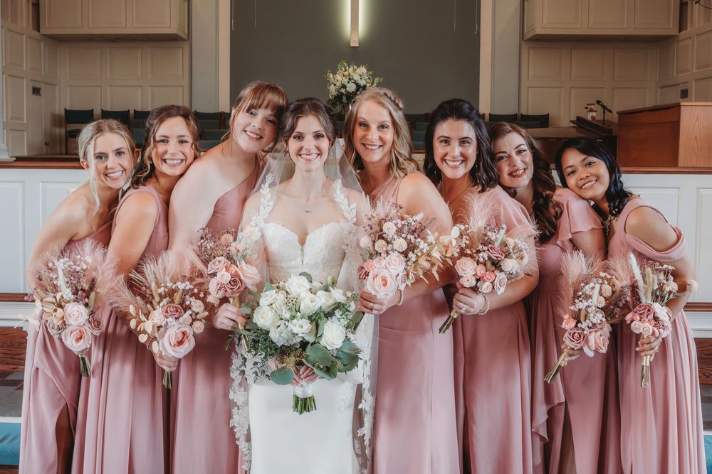 Fall wedding in Hartselle Alabama with blush and navy wedding colors