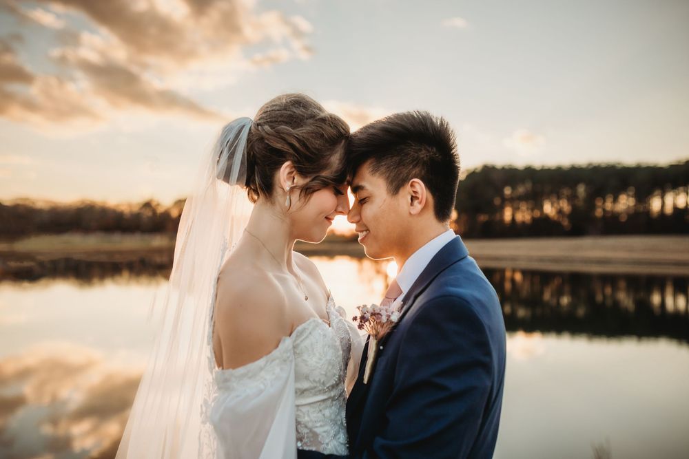 beautiful fall wedding portraits at a park in Hartselle, Alabama by a North Alabama Photographer
