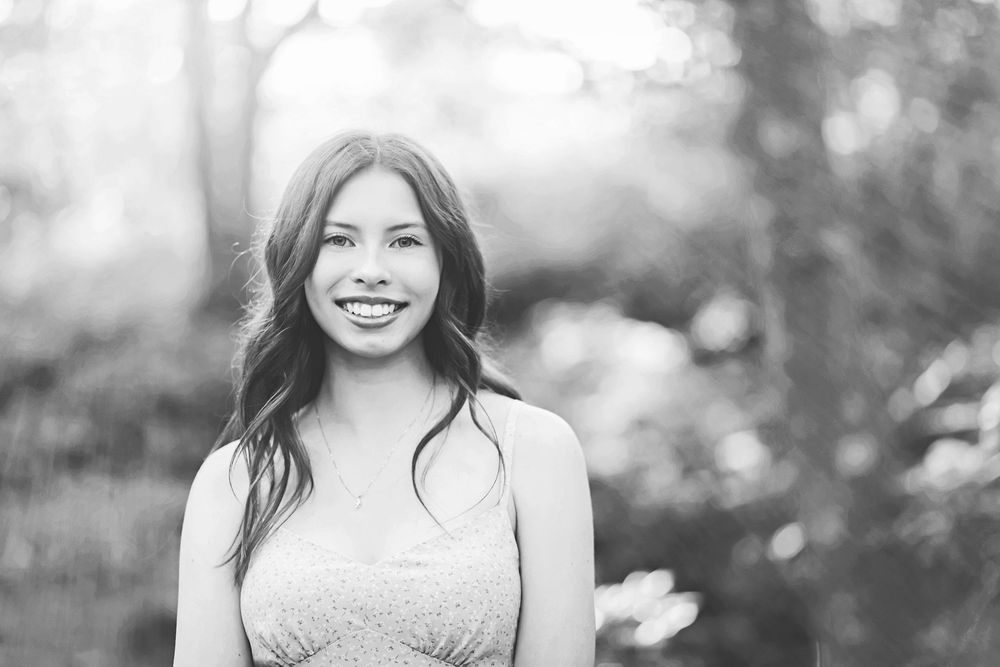 Natural light senior photos at Enger Tower Park in Duluth Minnesota