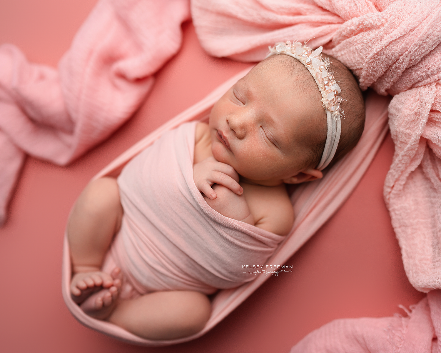 Newborn photography studio located in between Atlanta, Georgia and Birmingham, Alabama with full service photo studio.