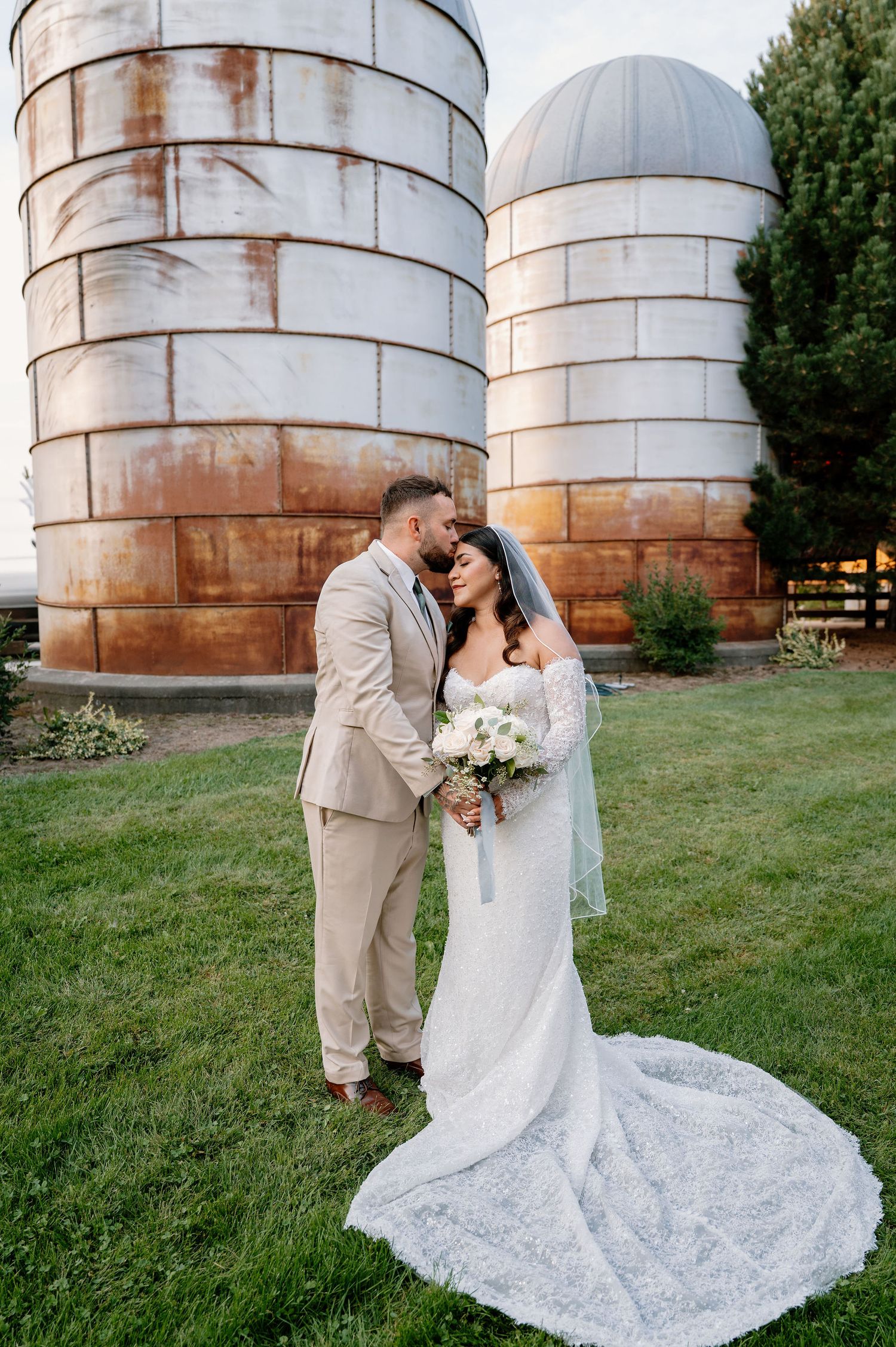 Shadow Lake Ranch bride and groom portraits