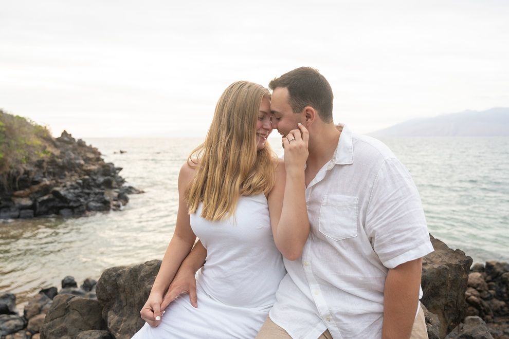 Proposal couple sunset photo at Wailea beach Maui Hawaii