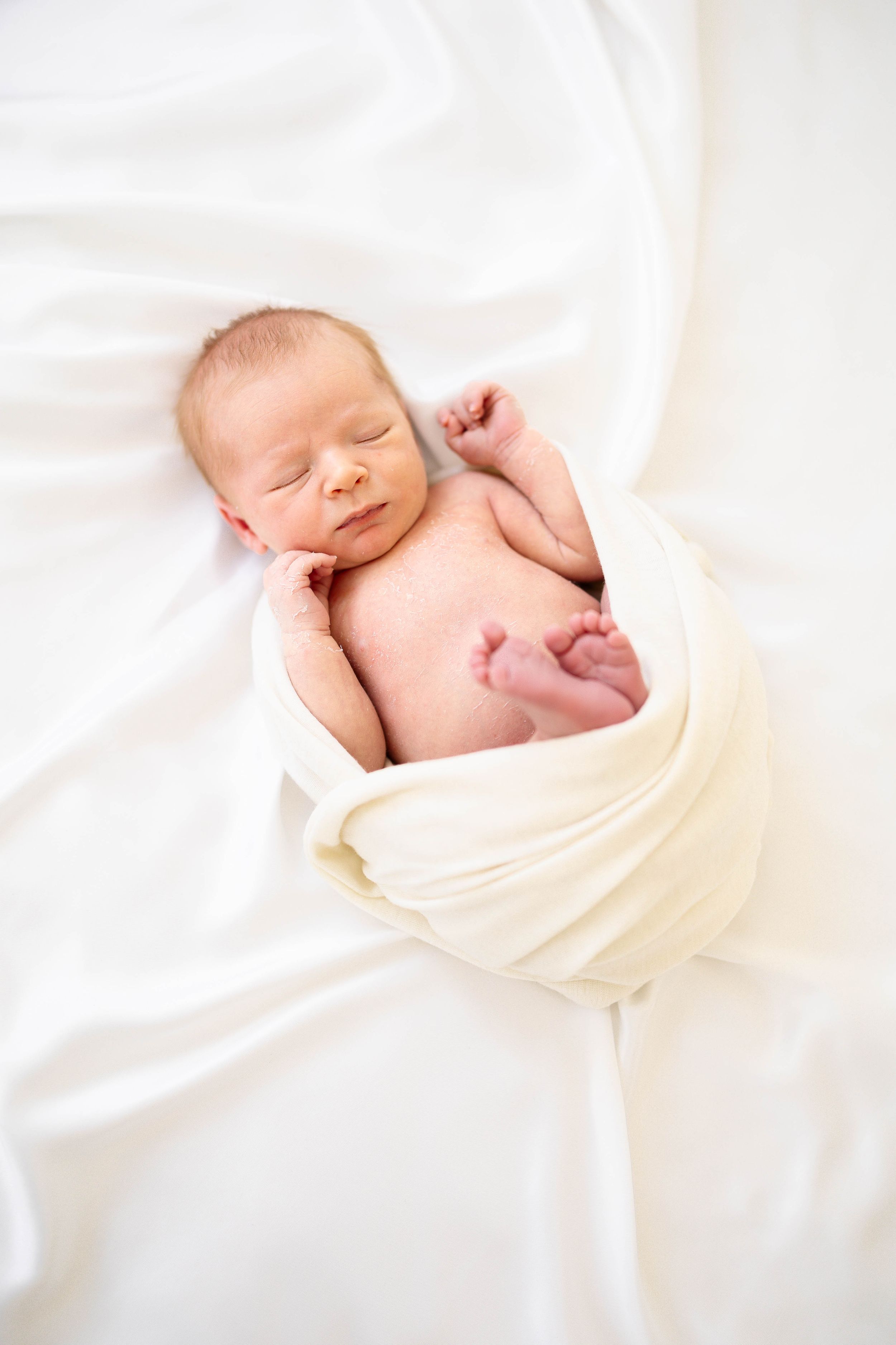 Vauvakuvaus, newbornkuvaus, vauvakuvaus studiolla