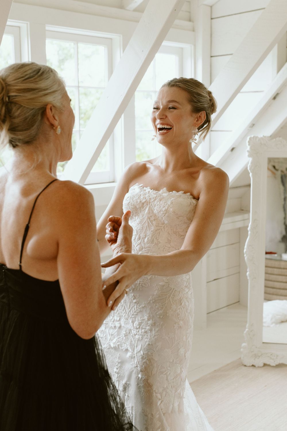 Minnesota Wedding Photographer, Romantic and Authentic Minnesota Photography, Minnesota Couple Photos | Rachel Marie Photography