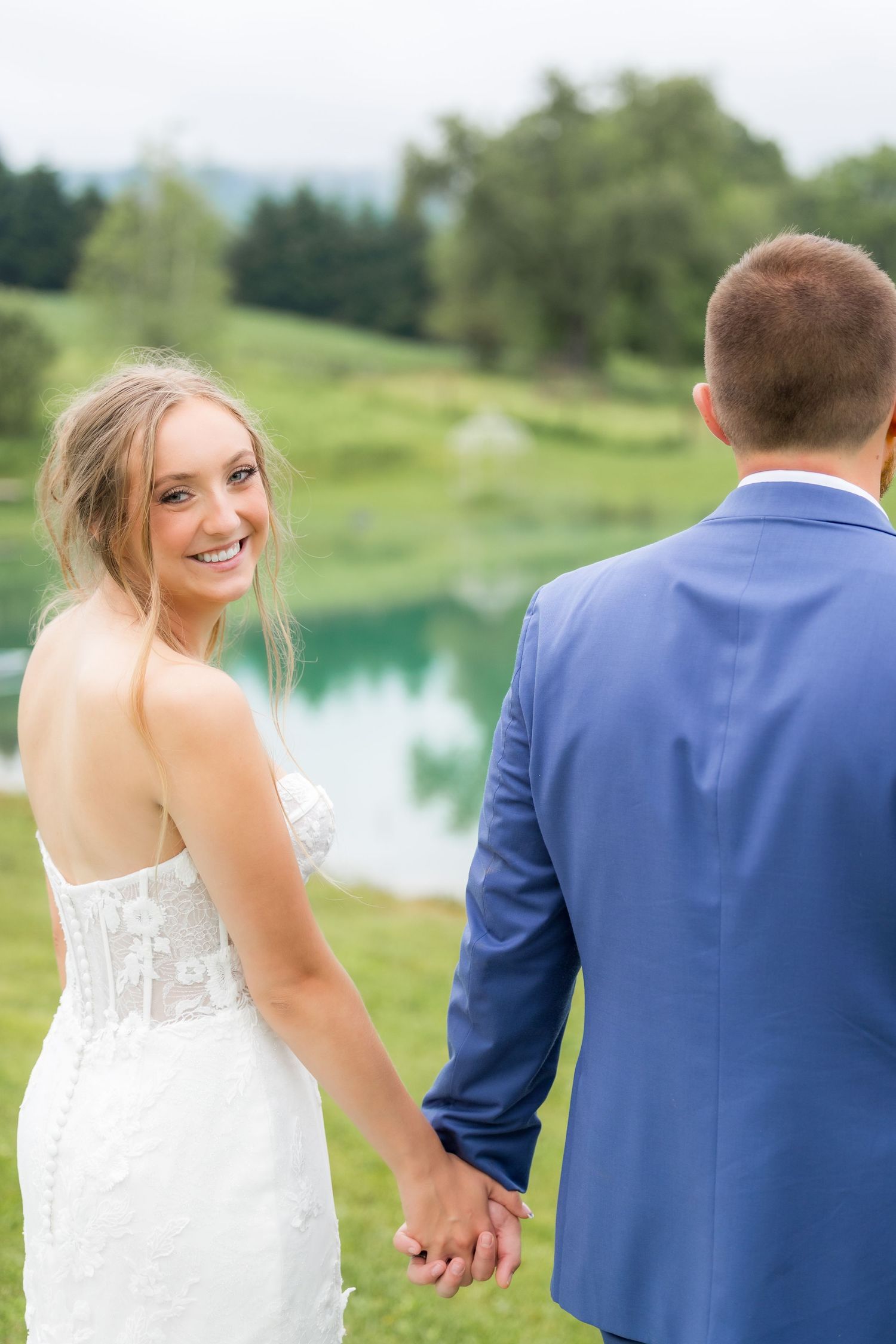 bride and groom wedding day at gillbrook farms