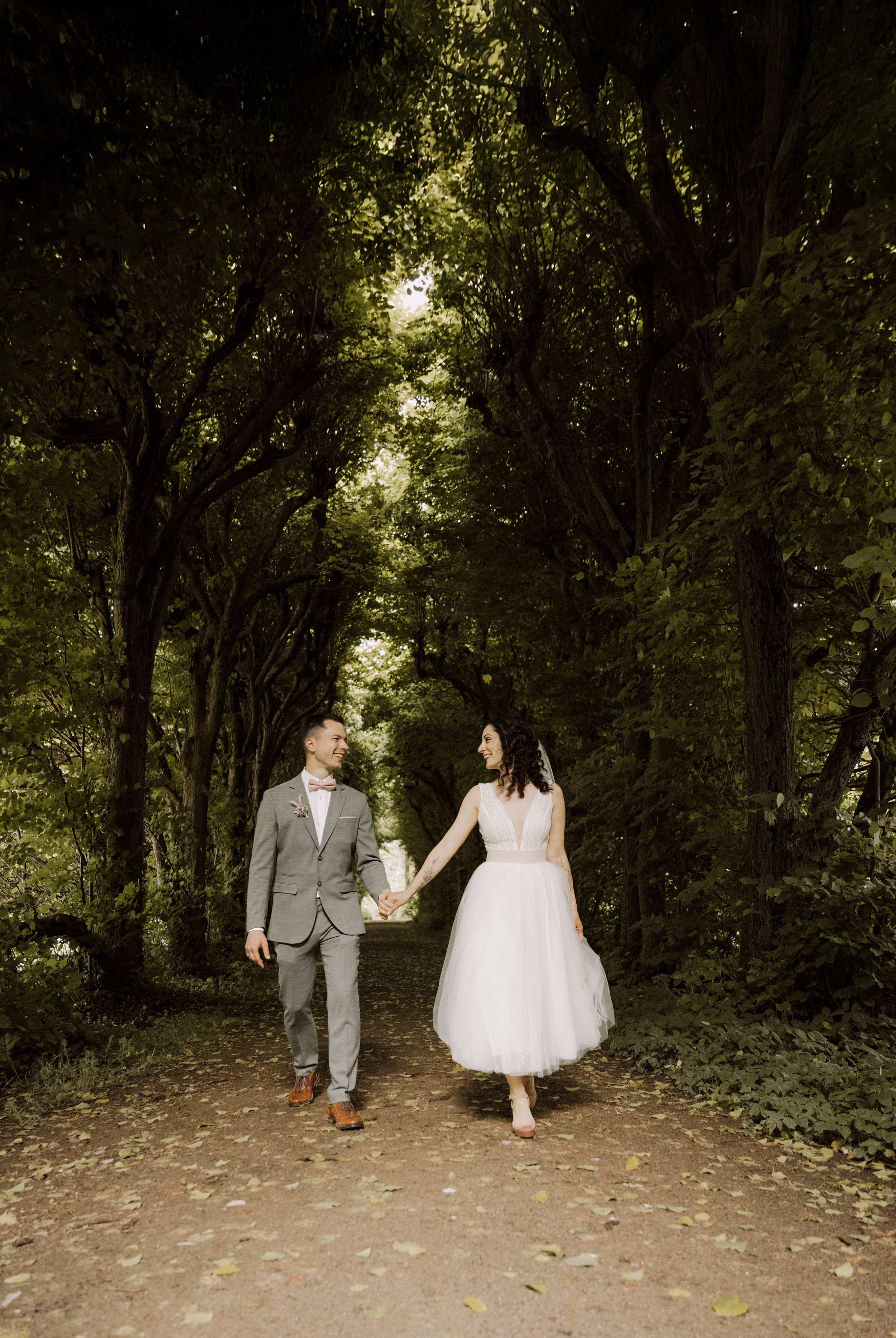 Hochzeitstanz, Brautpaar, Hochzeit, bride, groom, fist dance, first look, love, wedding, elegant , boberger dünen hamburg