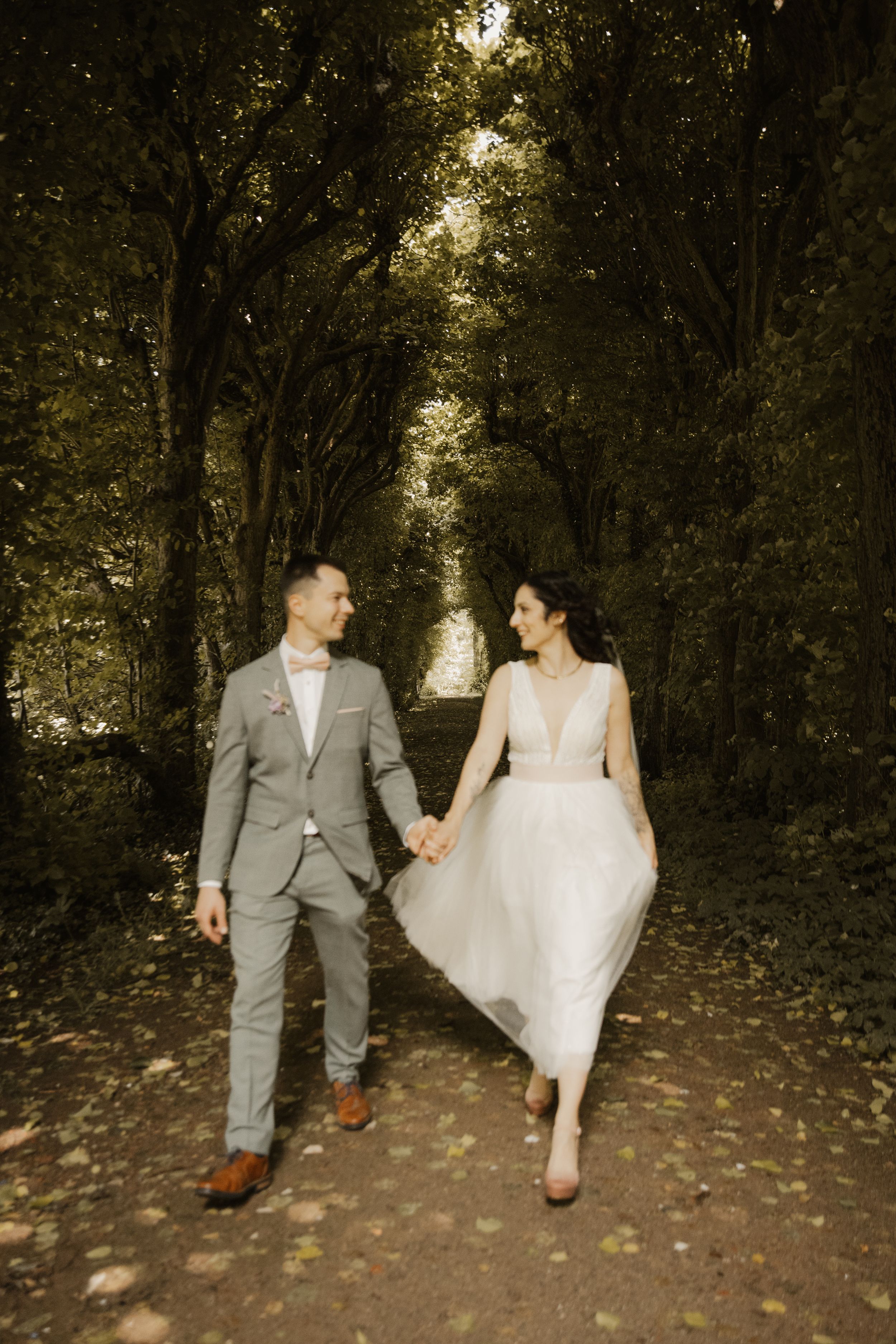 Hochzeitstanz, Brautpaar, Hochzeit, bride, groom, fist dance, first look, love, wedding, elegant , boberger dünen hamburg