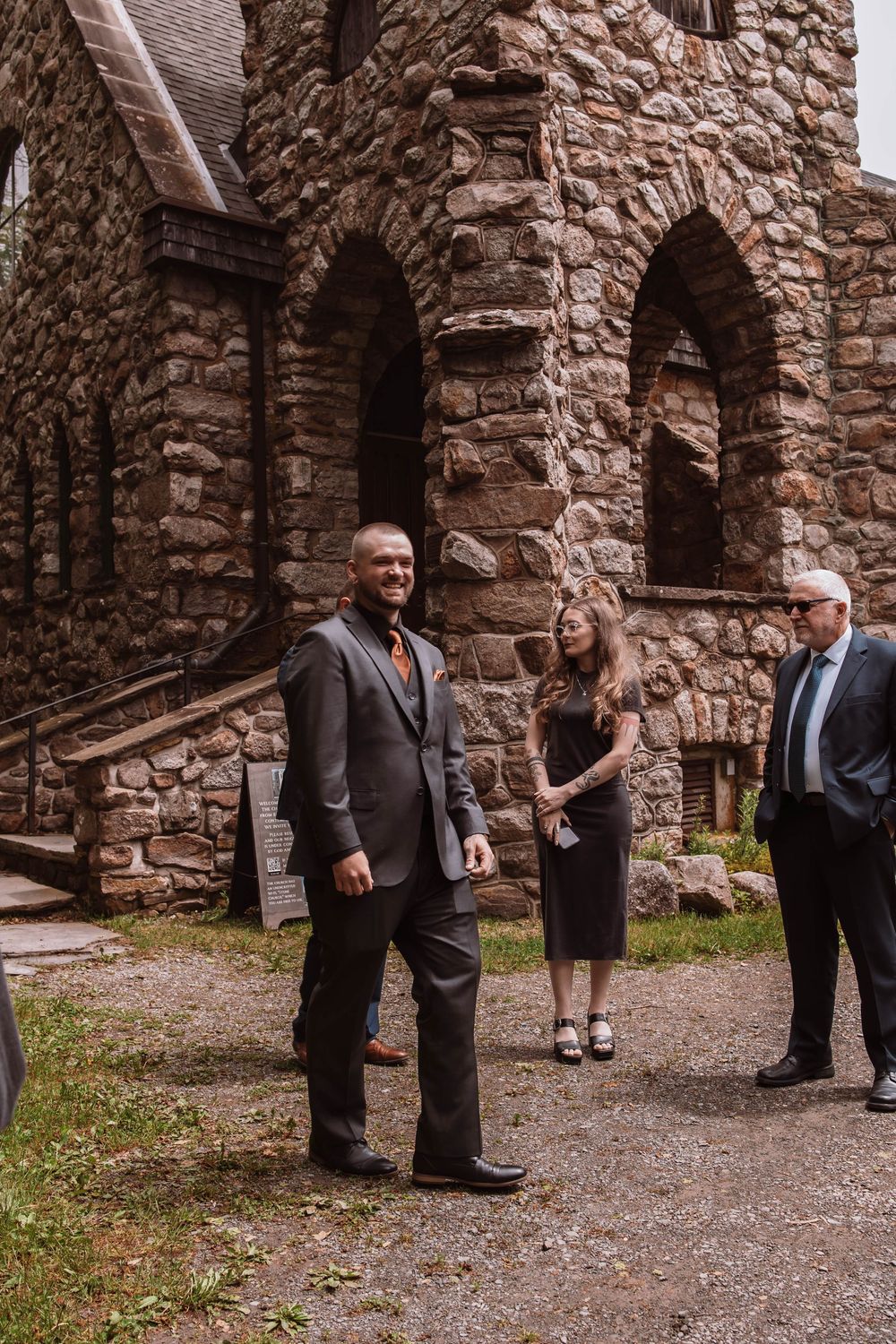 cragsmoor stone church wedding ceremony in Hudson Valley NY