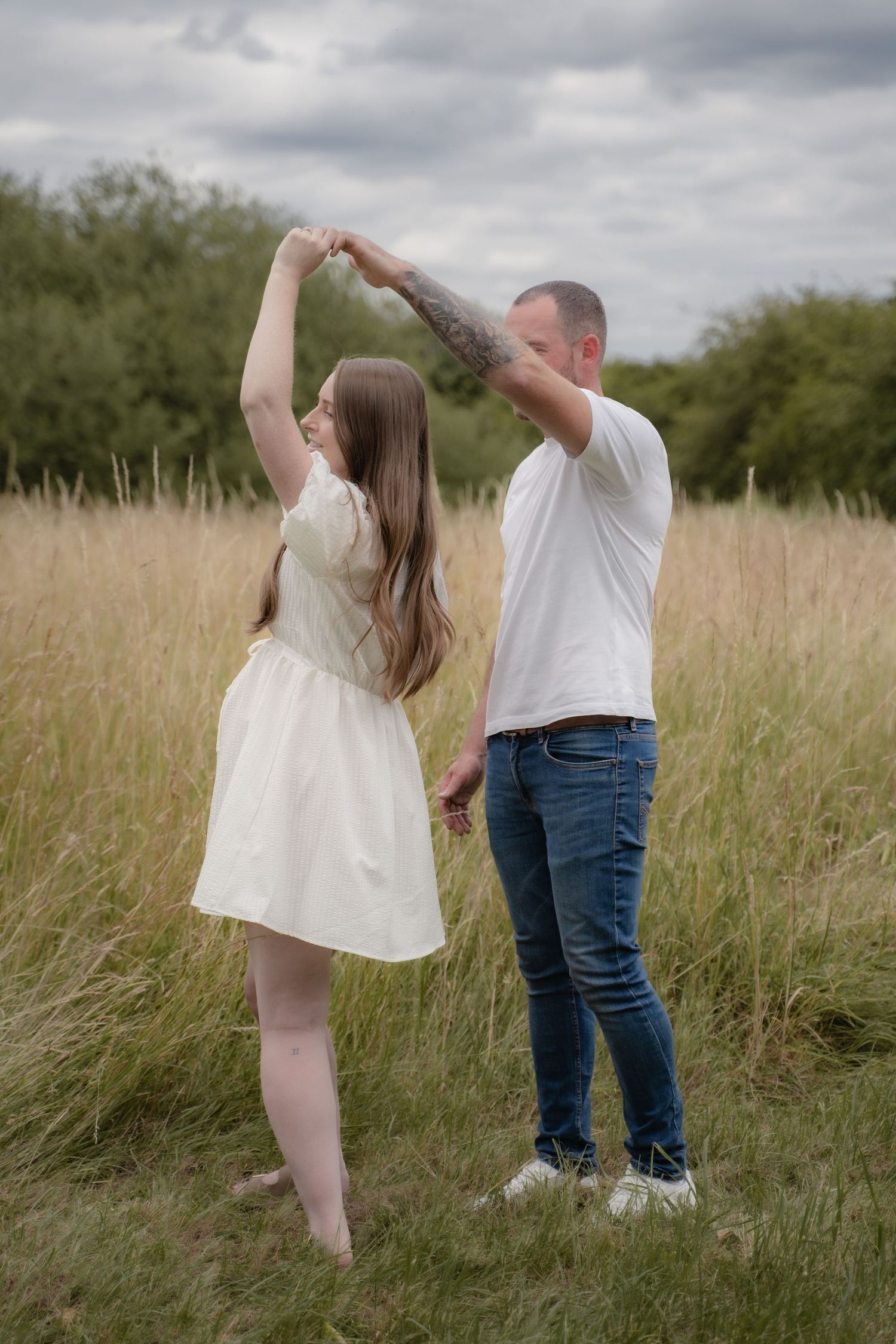maternity-photos-in-nature-derbyshire-lifestyle.jpg