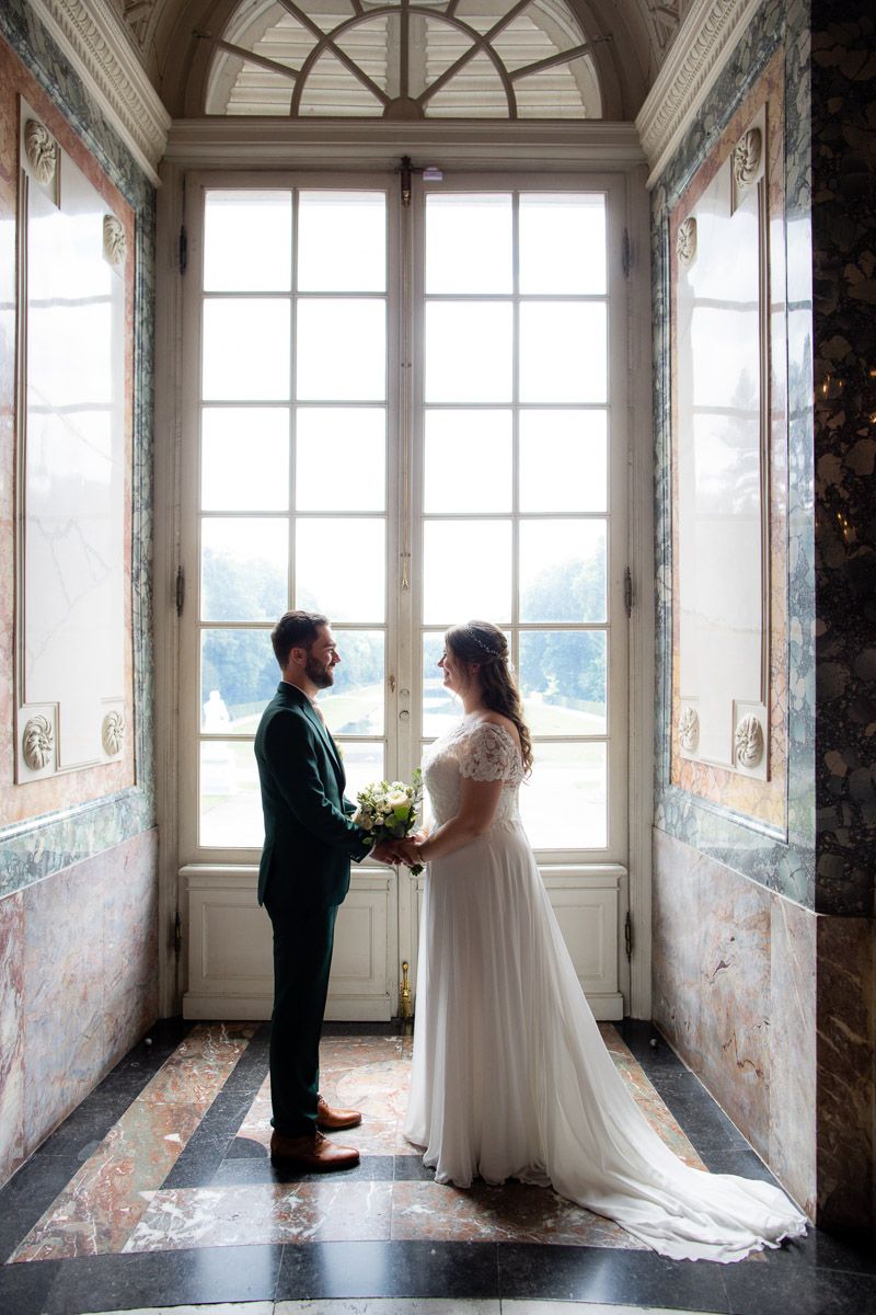 Standesamtliche Hochzeit im Schloss Benrath begleitet von einem Profi Hochzeitsfotograf
