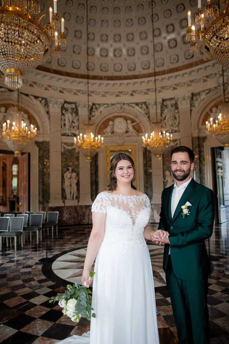Standesamtliche Hochzeit im Schloss Benrath begleitet von einem Profi Hochzeitsfotograf